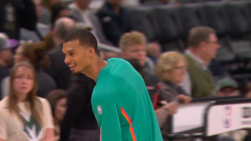 NBA Highlights: Milwaukee-San Antonio 95-127