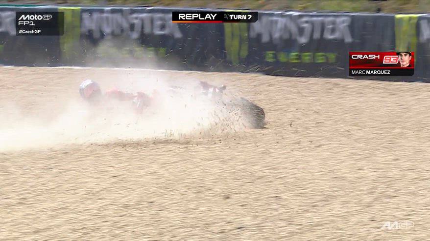 MotoGP, Marquez a terra durante le prove libere a Brno