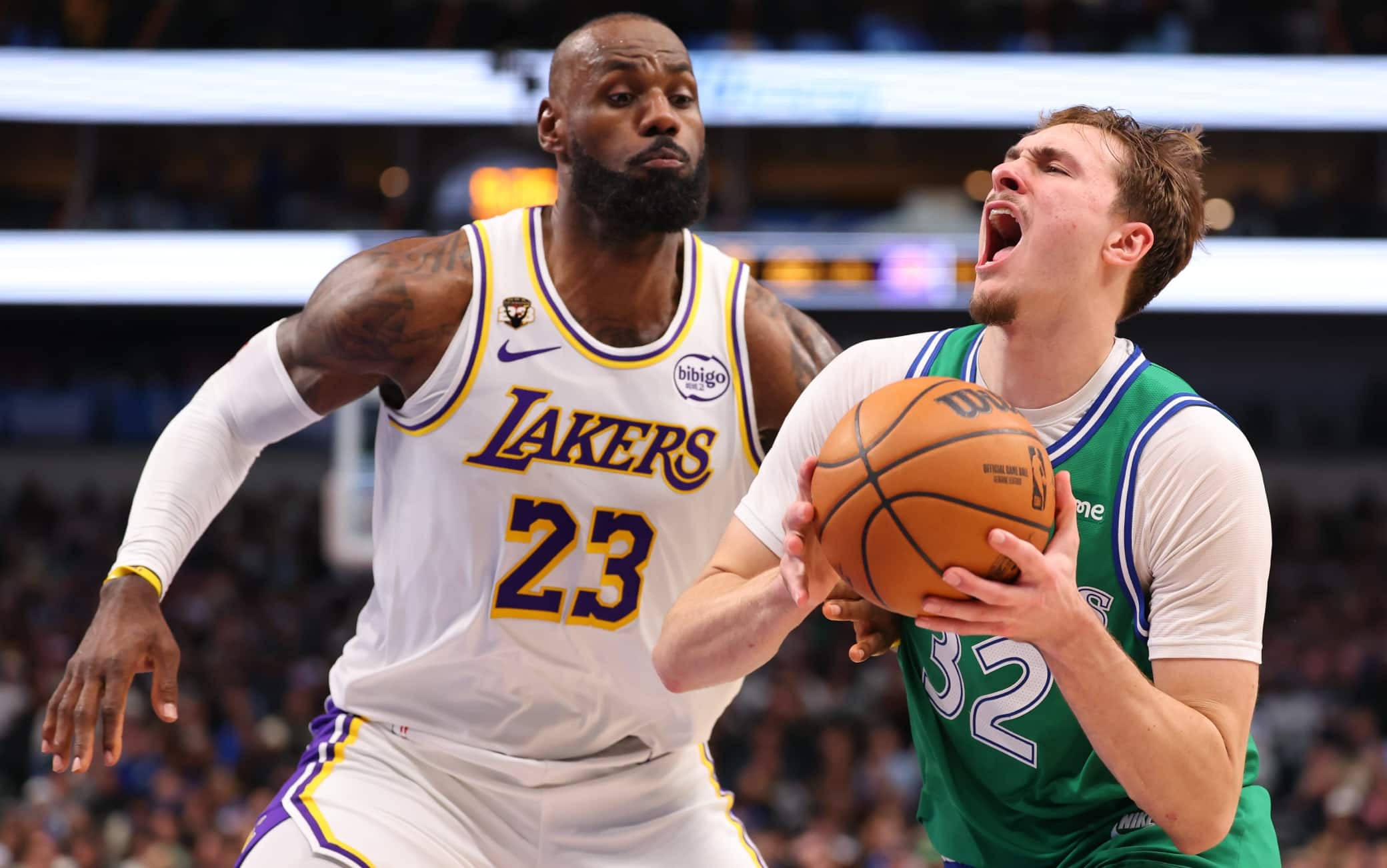  NBA, i risultati della notte: i Lakers passano a Dallas, vittorie per Bulls e Cavs