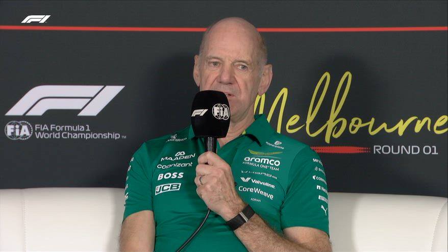 Allarme Newey: "Per Melbourne abbiamo solo 2 batterie"