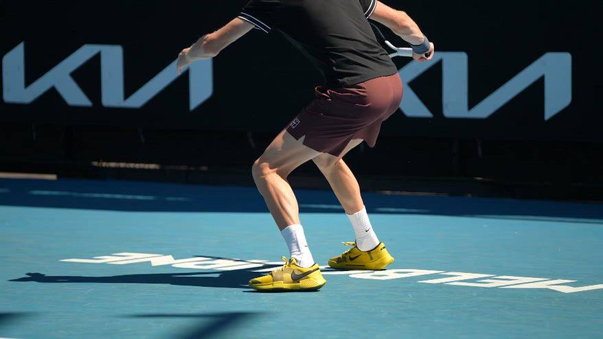 Australian Open, Sinner si allena con Shang