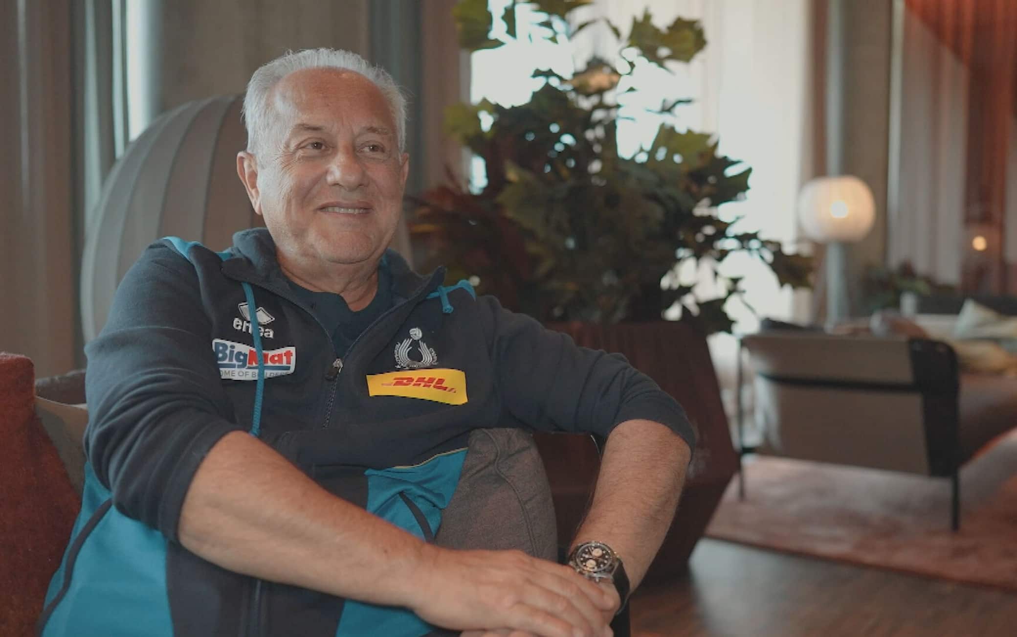 Italvolley agli Europei, Julio Velasco: "Non sottovaluteremo le avversarie. Sui libri..."