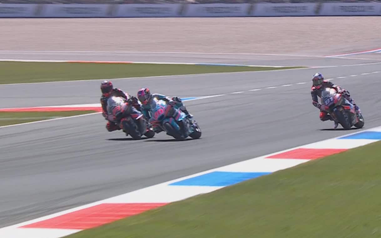 https://sport.sky.it/assets/images/2c2ff08857c7ee777eed24a0a52b2afc18eb462b/skysport/it/motori/motogp/video/2026/06/28/moto2-david-alonso-sorpasso-ultimo-giro-gp-assen-1108192/ultimo_giro_moto2_video.jpg?im=Resize,width=1218