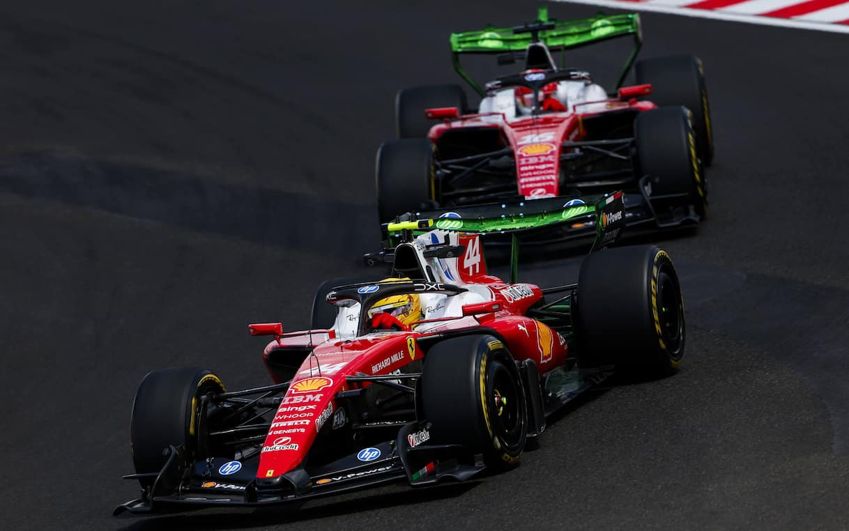 https://sport.sky.it/assets/images/2e7bfa391fe34f80cea95a096bfd88cc2a48873e/skysport/it/motori/formula-1/video/2026/07/24/f1-gp-ungheria-ferrari-bobbi-commento-video-1114026/ferrari_ham_leclerc.JPG?im=Resize,width=1218