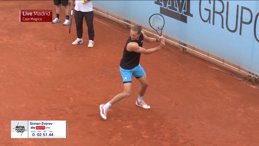 Zverev in campo a Madrid per la rifinitura pre finale