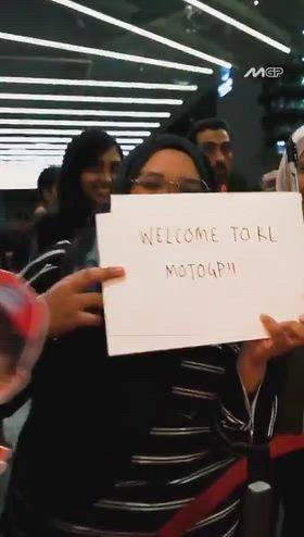 Kuala Lumpur pazza di MotoGP: che accoglienza per i piloti