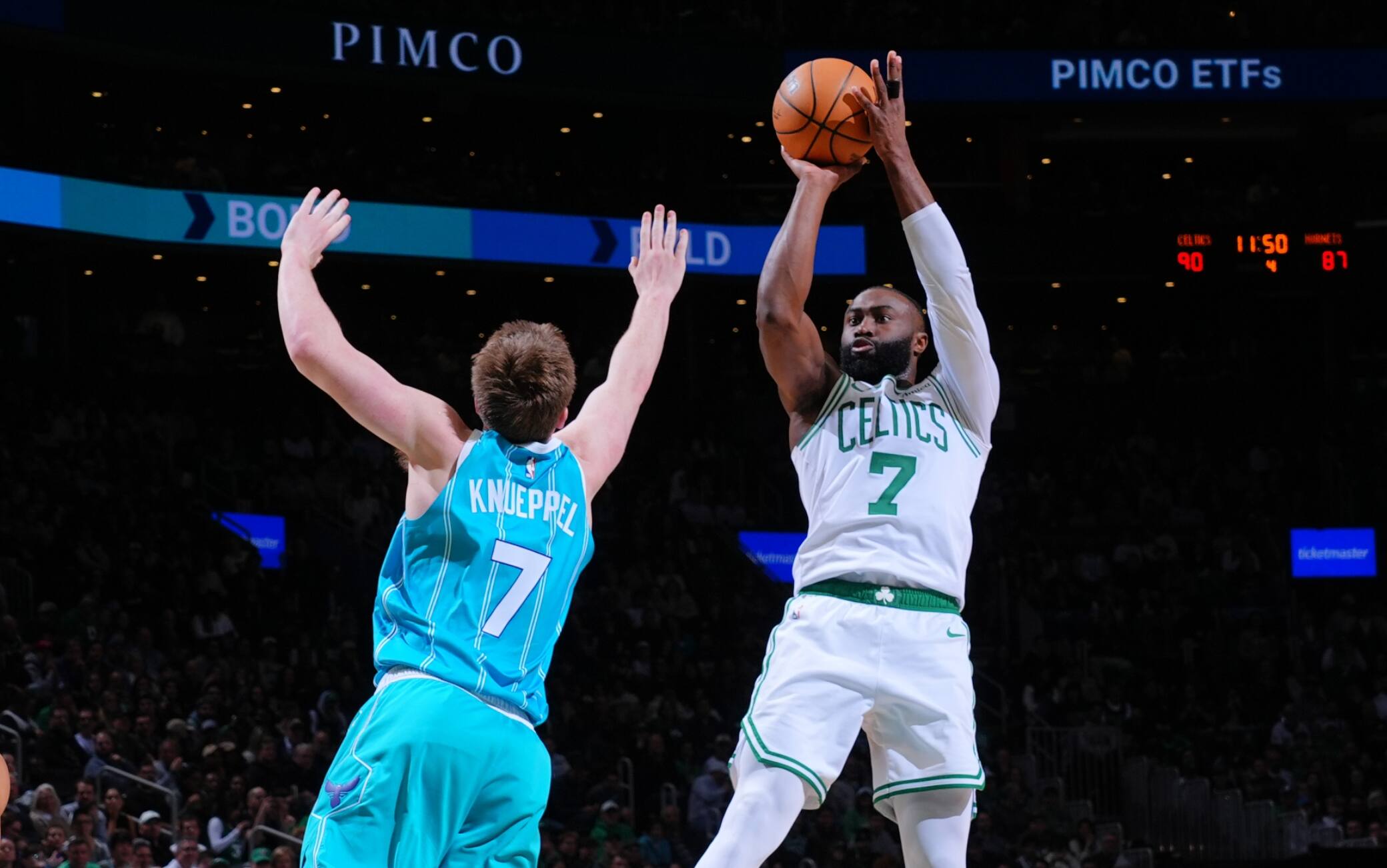 NBA, risultati della notte: Boston batte Charlotte, OKC travolge i Lakers