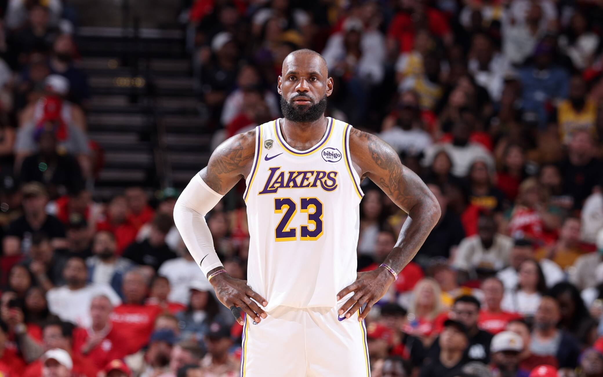 NBA, LeBron e una serata no: solo 10 punti in gara-4, mai così male ai playoff dal 2014