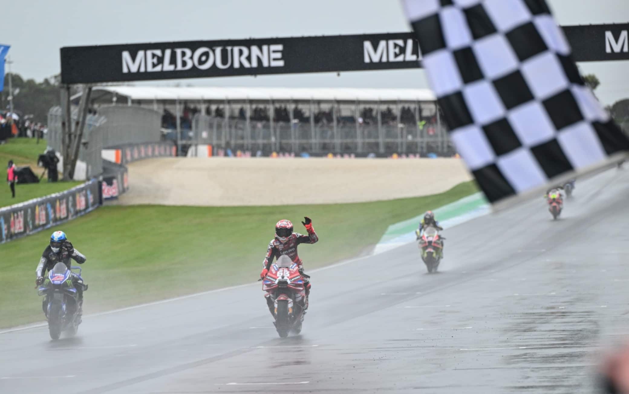 MotoGP, Phillip Island saluta con una parata dopo la cancellazione della gara