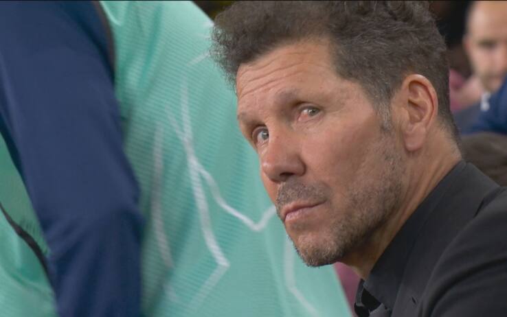 Arsenal-Atletico Madrid, Simeone e quello sguardo spento all'intervallo. Video