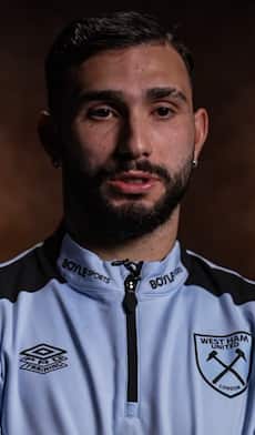 "E' stato un onore giocare per la Lazio"