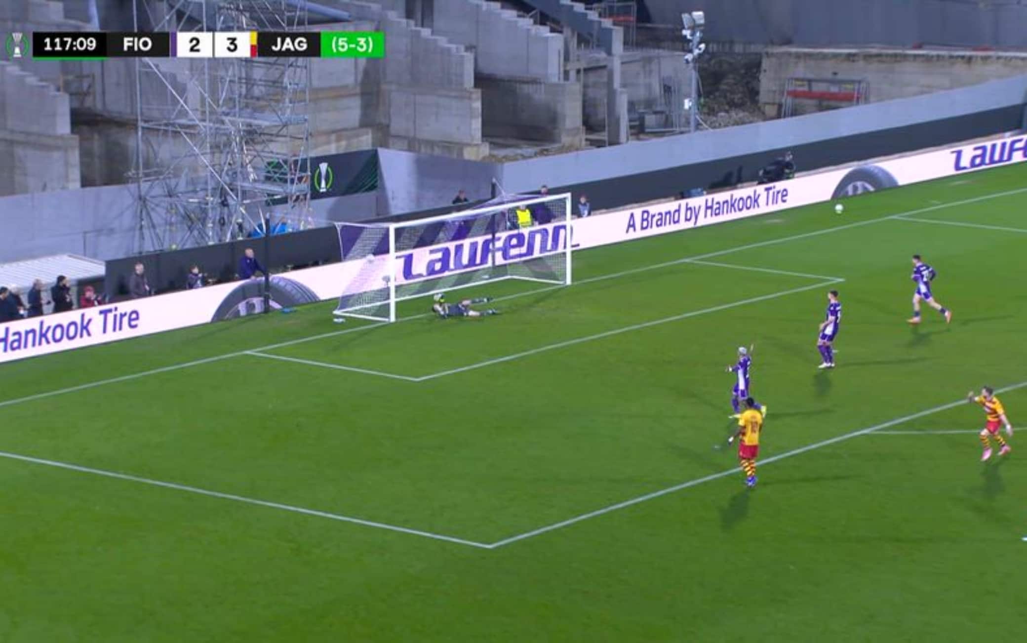 Fiorentina-Jagiellonia, papera di De Gea e gol del poker di Imaz. VIDEO
