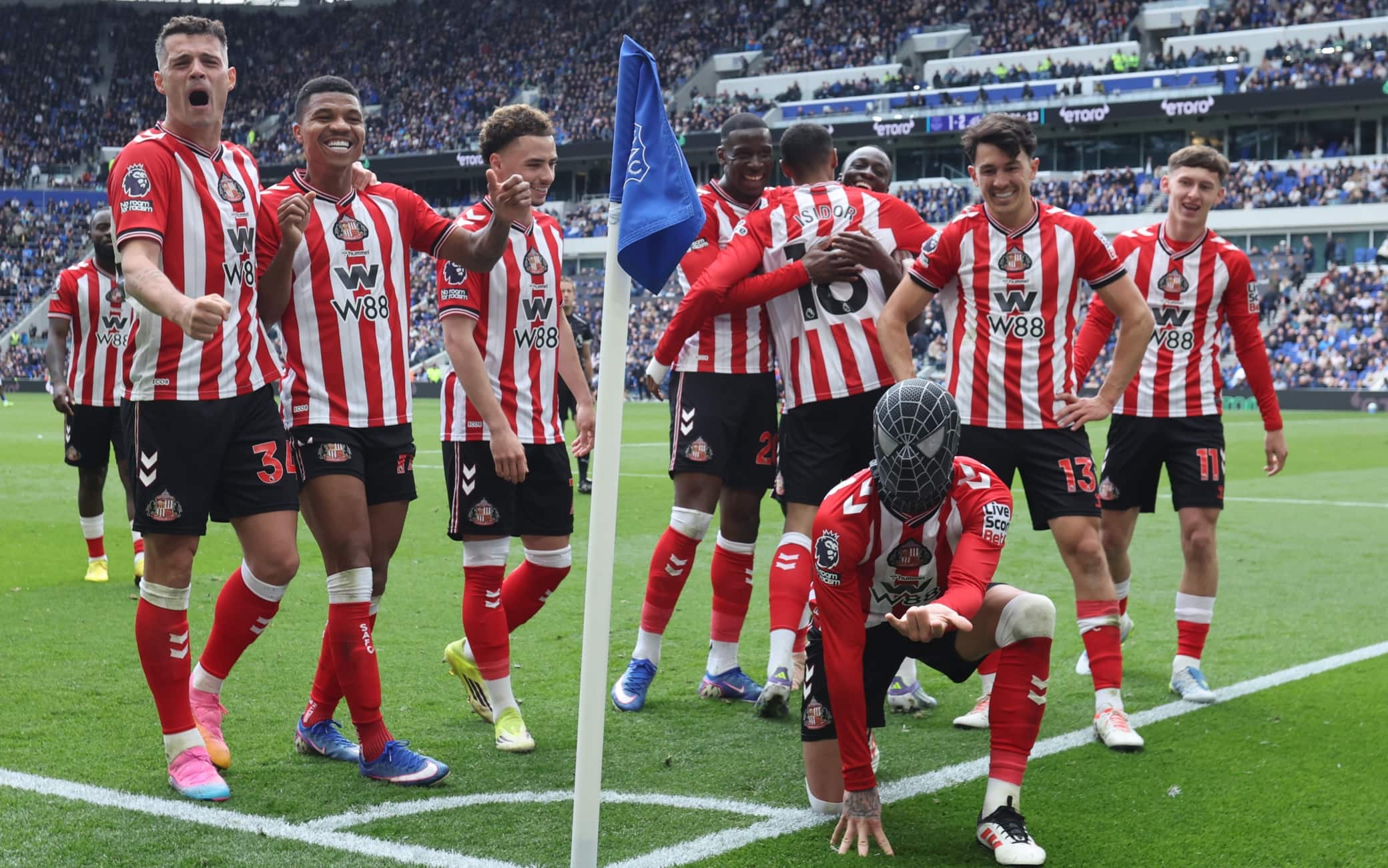 Le Fée si traveste da... Spider-Man! L'esultanza (dell'anno?) in Everton-Sunderland