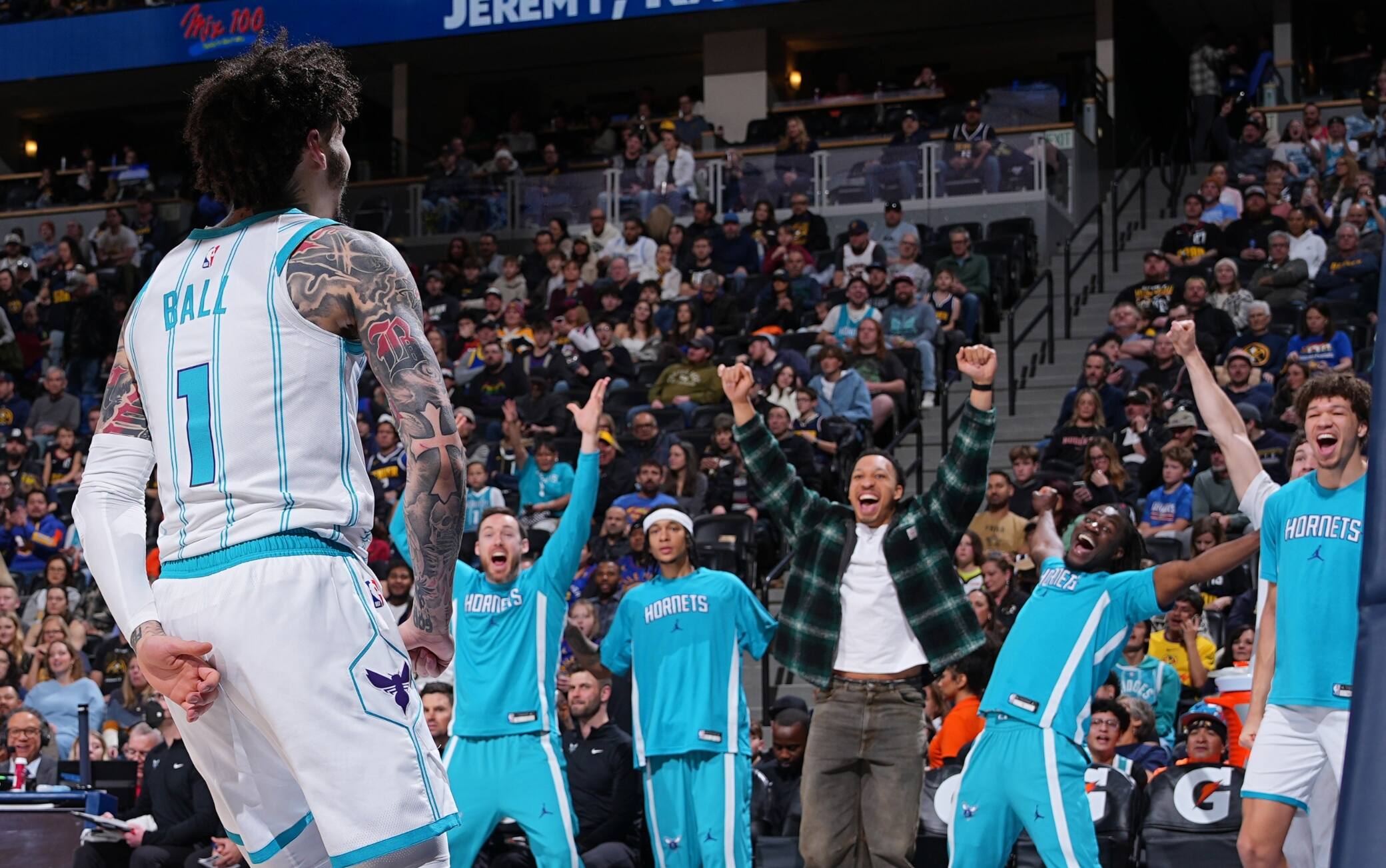 NBA, impresa impossibile di Charlotte: in due settimane battuti Thunder, Lakers e Nuggets
