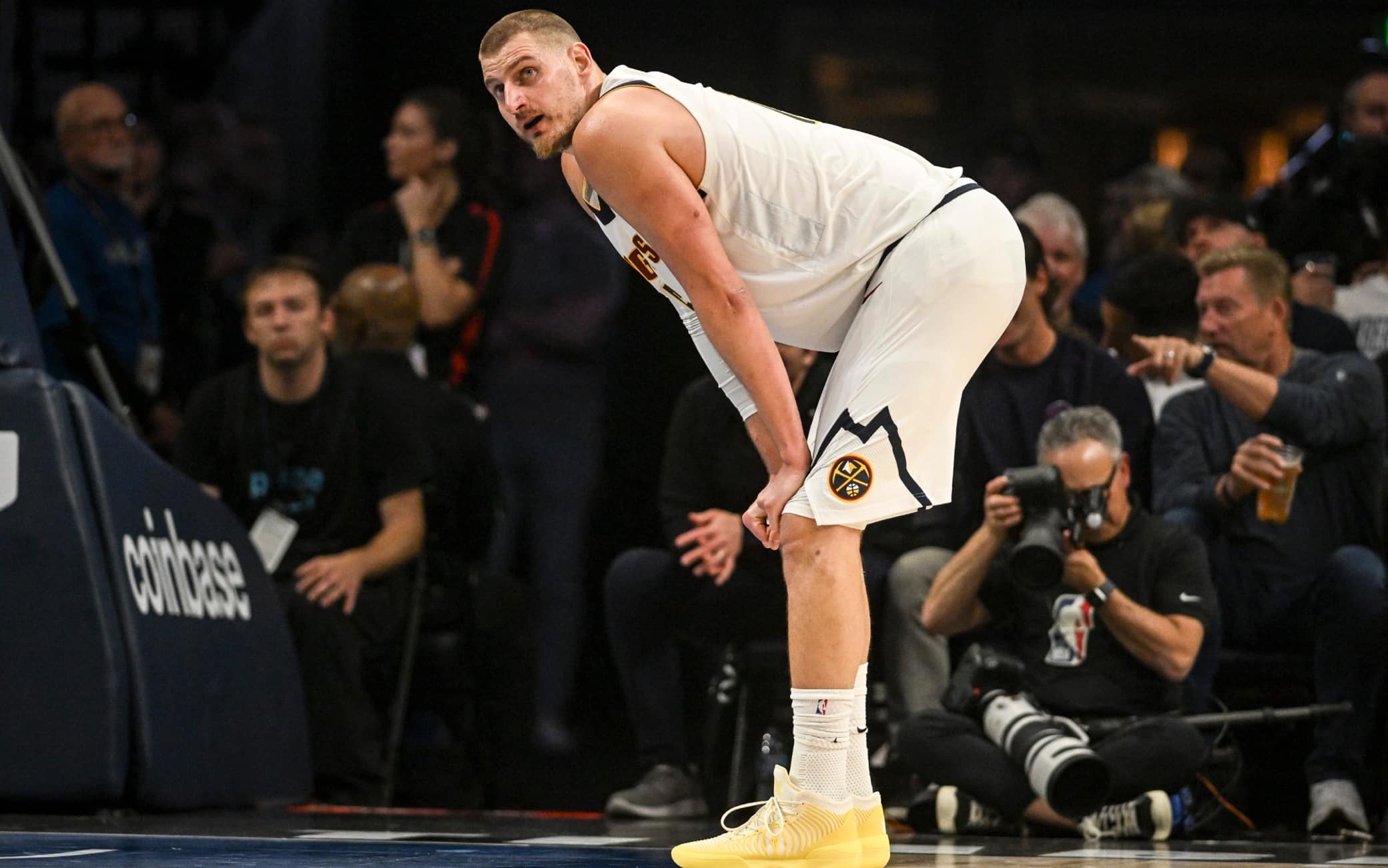 NBA, le 5 peggiori situazioni salariali della stagione 26-27: dai Lakers ai Nuggets