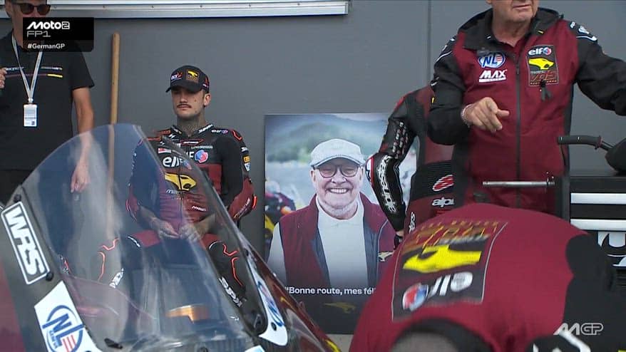 Marc Vds, il tributo nei box durante le FP1 del Gp Germania