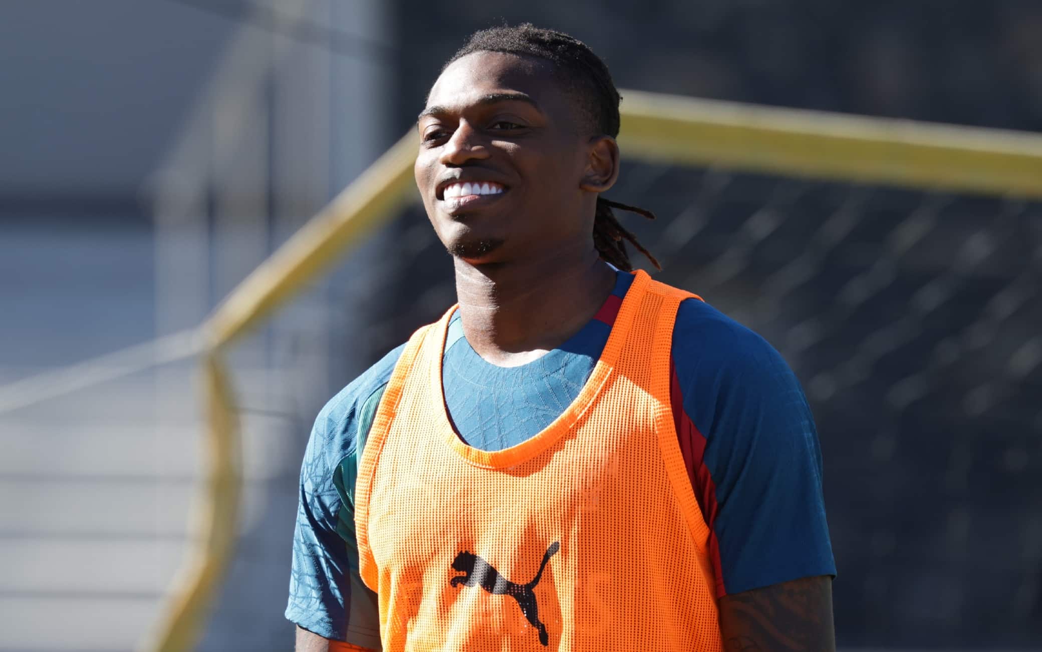 Milan, c'è il Galatasaray su Leao: offerto un prestito con diritto di riscatto