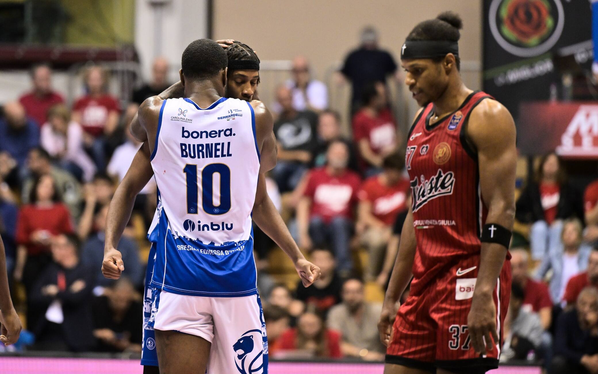 Playoff Serie A Basket, Brescia vince gara-3 a Trieste 80-84 e va sul 2-1: highlights