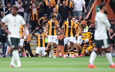 Lo United cade subito con il neopromosso Hull City
