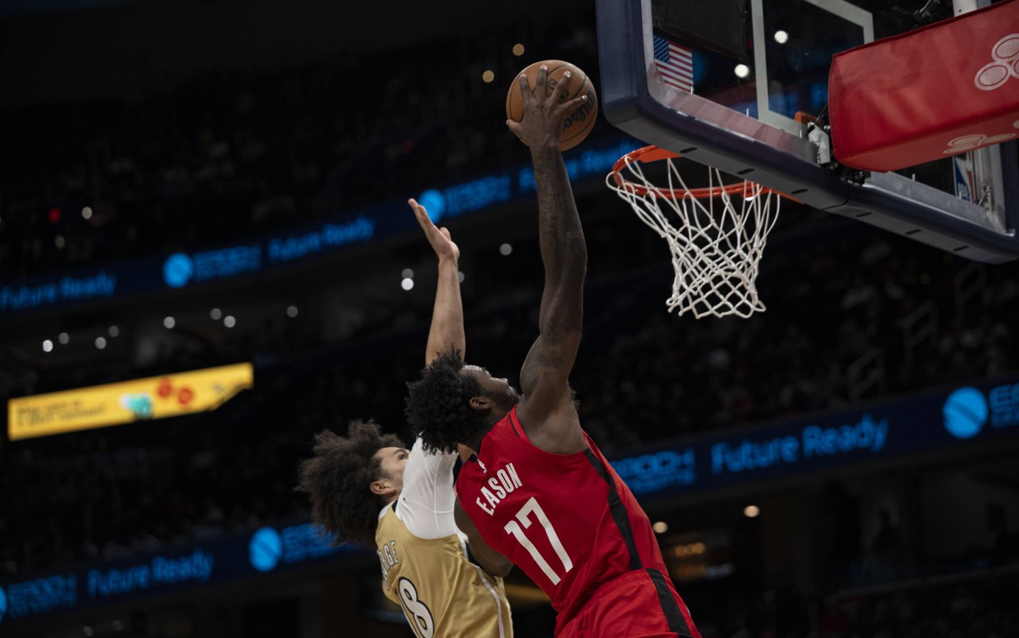 NBA, Tari Eason schiaccia contro tutto e contro tutti: il meglio della notte