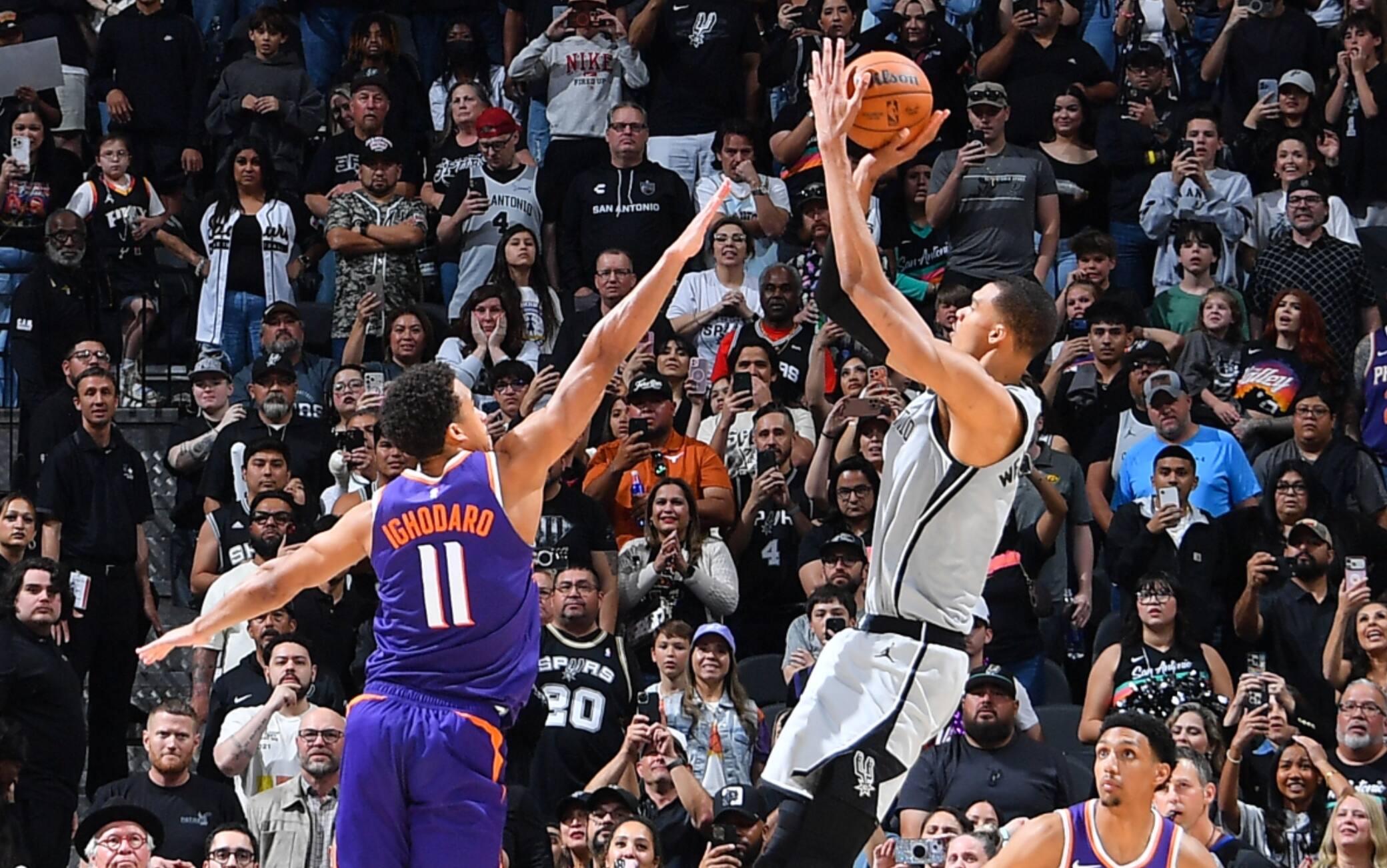 NBA, la prodezza di Wembanyama svetta nella top-5 della notte. VIDEO