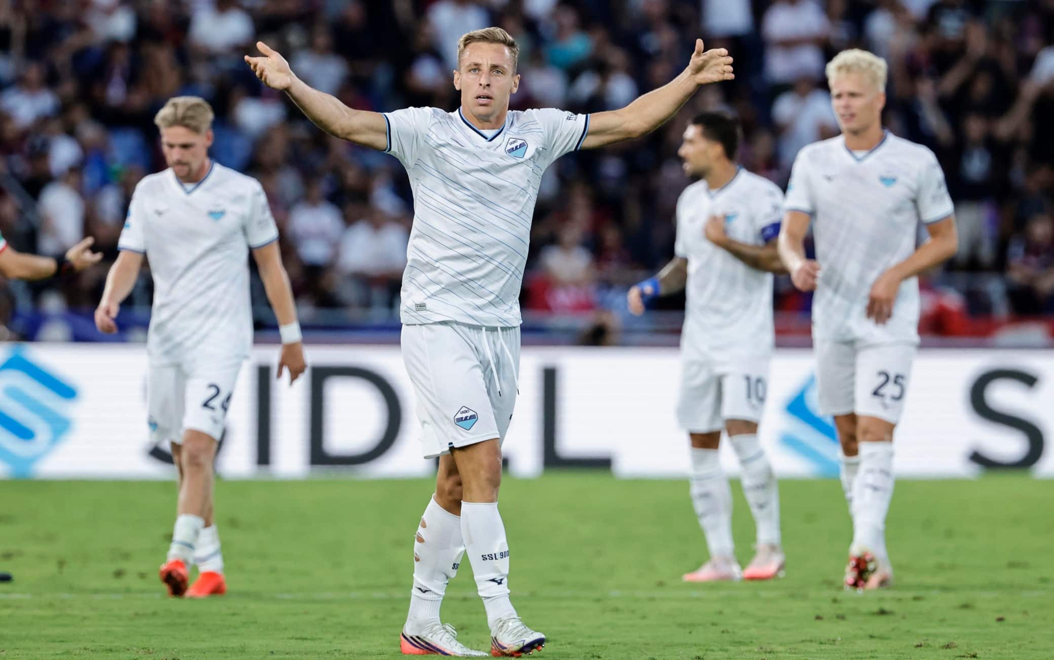Bologna-Lazio 0-1: decide un gol di Frattesi al 59'
