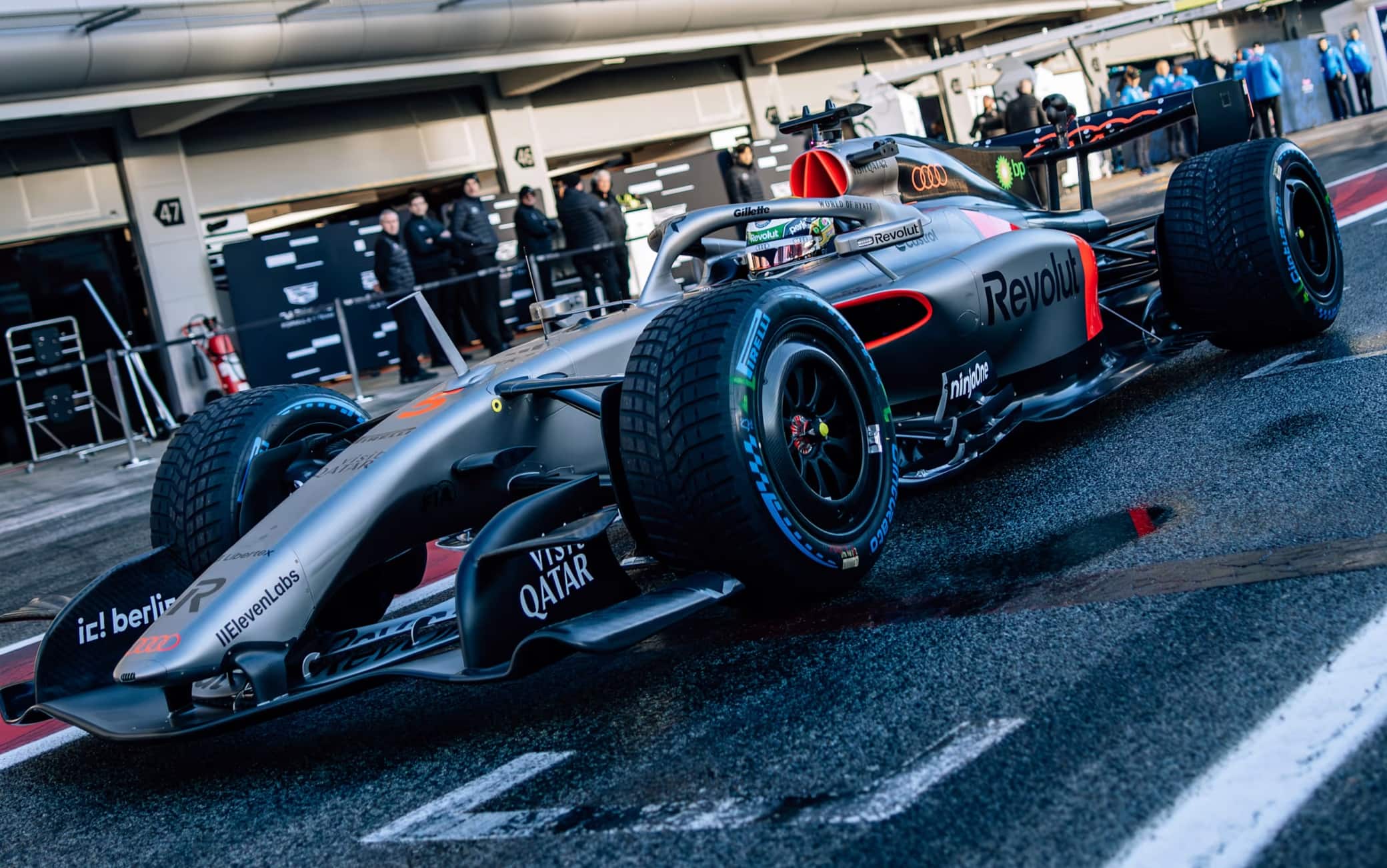 F1 2026, prima giornata di test e shakedown collettivo a Barcelloba: le FOTO