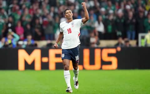 IPA86422256 - England's Jude Bellingham celebrates scoring their side's first goal of the game during the FIFA World Cup Round of 16 match at Mexico City Stadium, Mexico. Picture date: Sunday July 5, 2026.