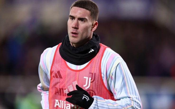 Juventus, Vlahovic alla Continassa: il recupero del serbo prosegue in Italia