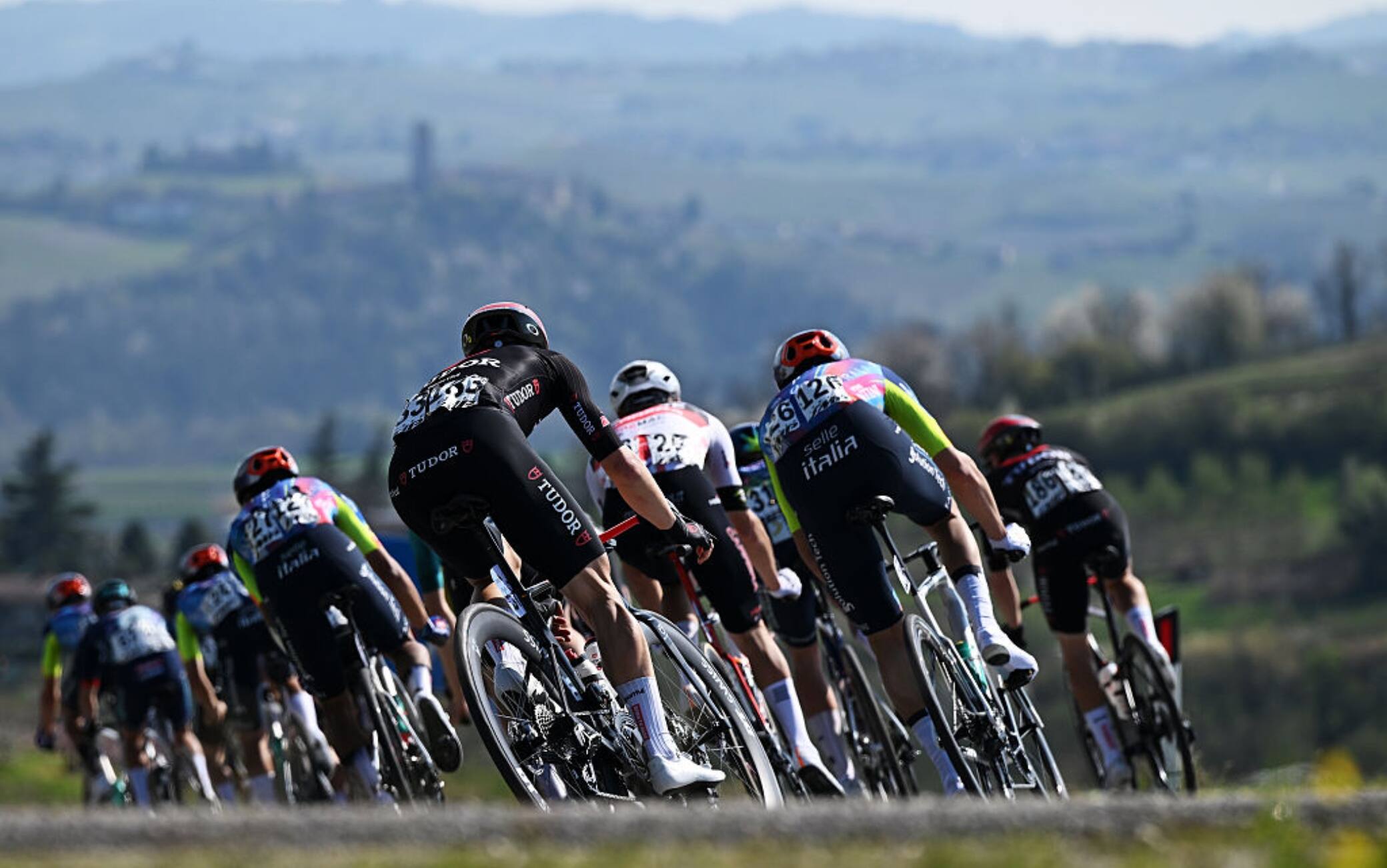 Settimana Coppi Bartali 2026, caduta Michael Zarate: le condizioni del corridore