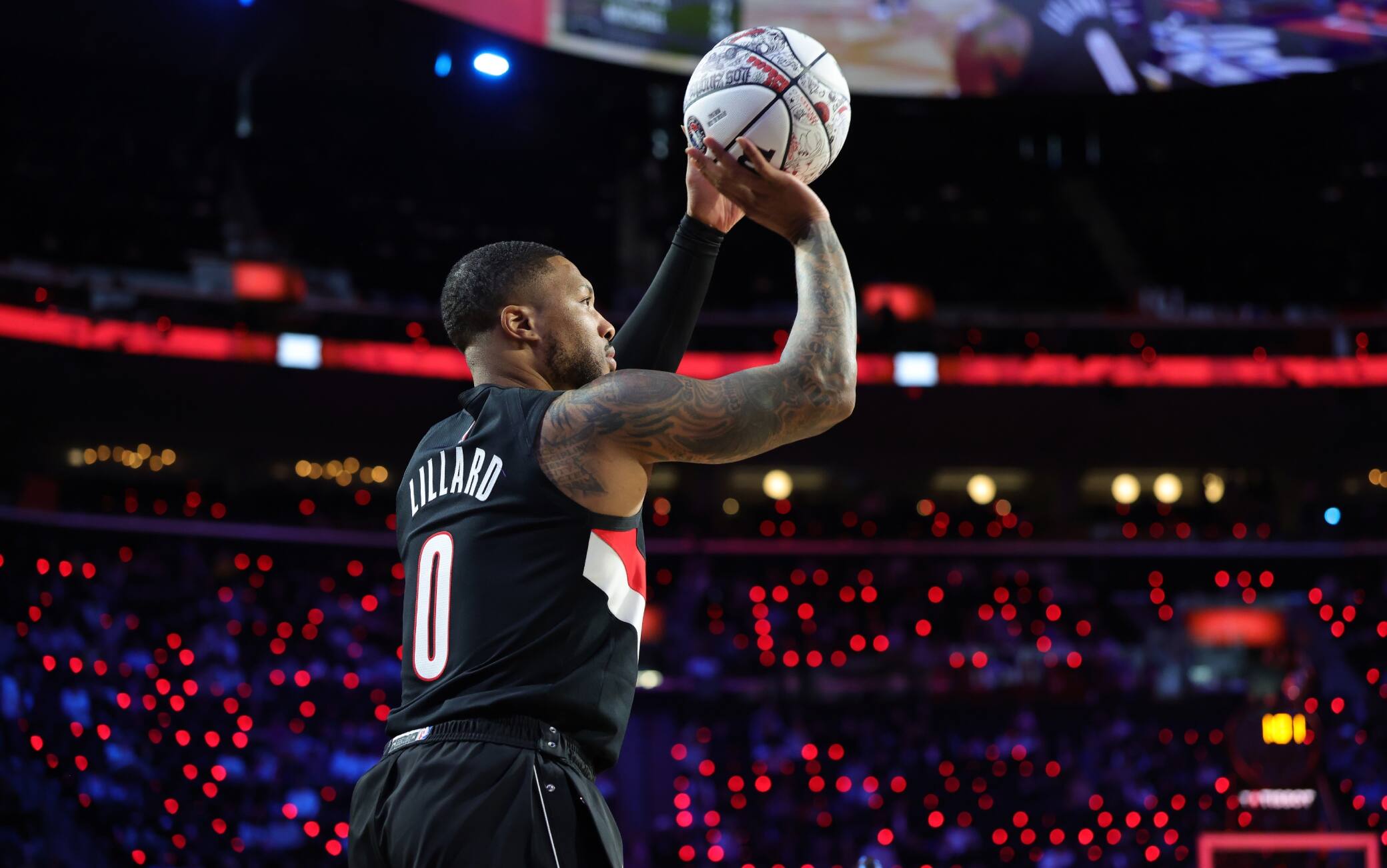 NBA, è ancora Dame Time: Lillard vince ancora la gara del tiro da tre punti. VIDEO