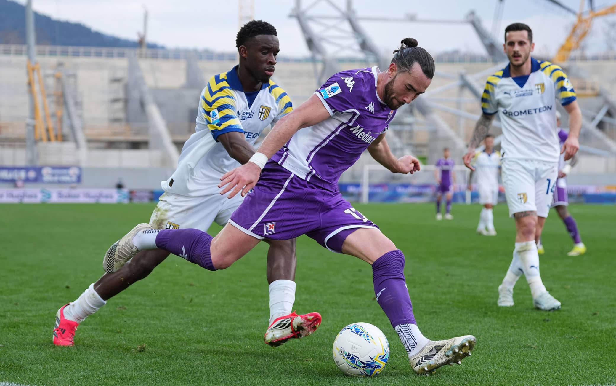 Fiorentina-Parma finisce senza gol, viola a +1 sulla zona retrocessione
