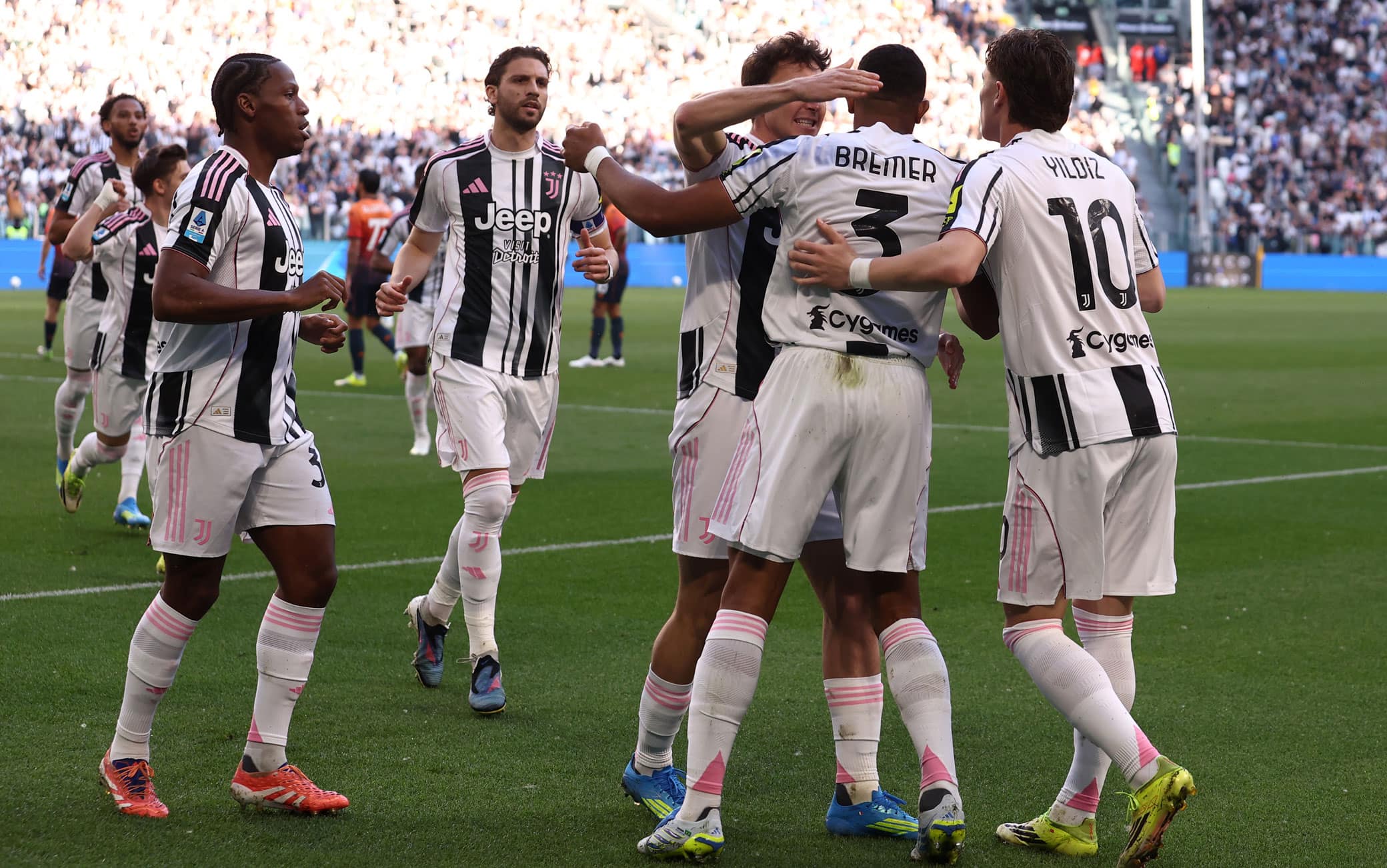Juventus-Genoa 2-0: video, gol e highlights
