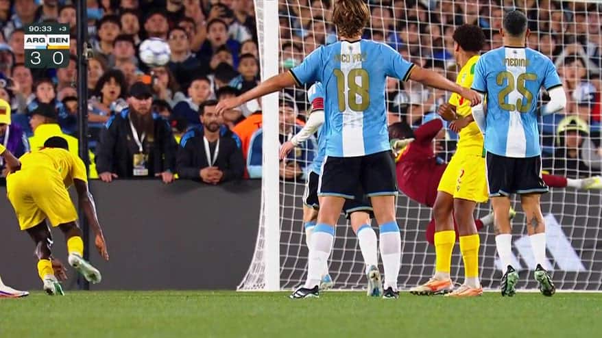 Messi sfiora la doppietta: portiere (e palo) dicono di no