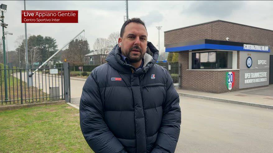 Inter, Thuram in gruppo. Lavoro personalizzato per Bastoni