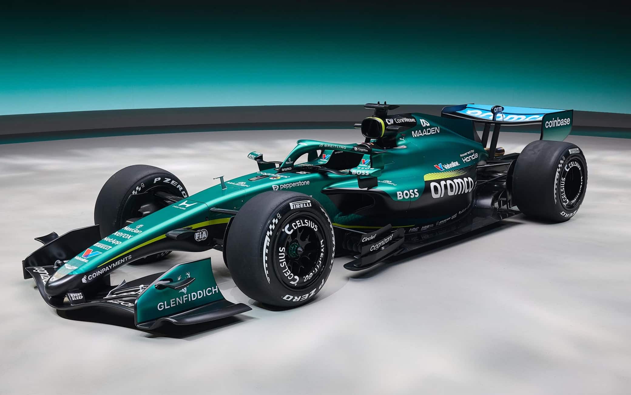 F1, Aston Martin ha svelato la livrea della nuova monoposto per il Mondiale 2026. FOTO