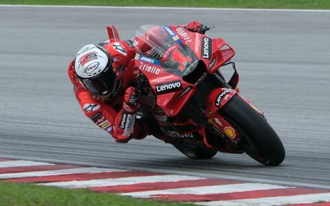 Test MotoGP, Bagnaia in pista con la Ducati numero 1 per la prima volta ...