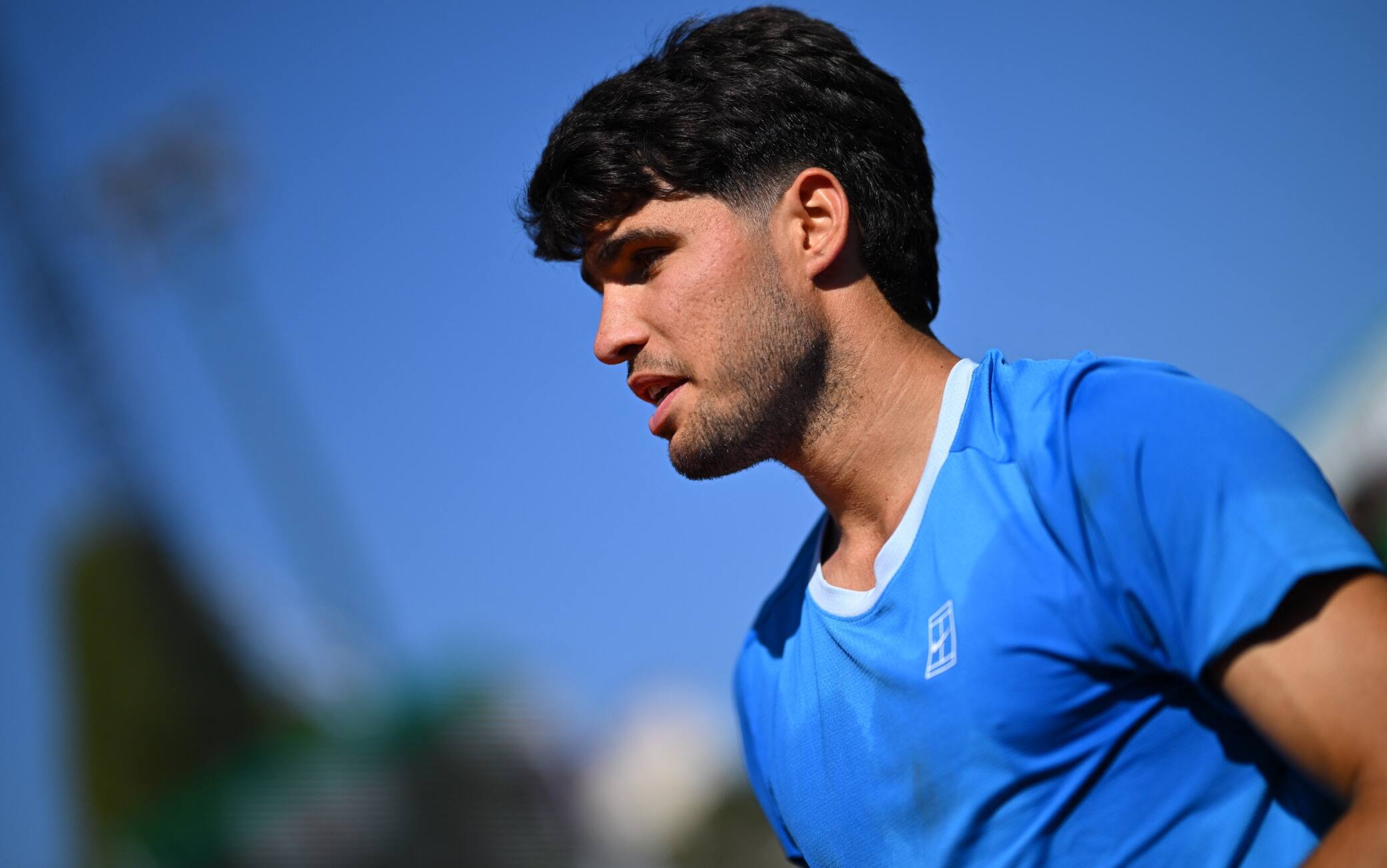 Alcaraz dopo gli esami per l'infortunio al polso: salta anche Roma e Roland Garros 