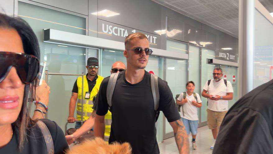 Lecce-Ilic, il video dell'arrivo in città