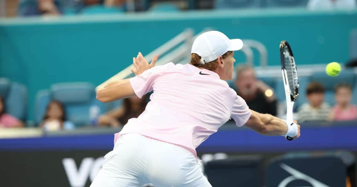 https://sport.sky.it/assets/images/4629cbc86457784896a8f05c2a3876400a961720/skysport/it/tennis/video/2026/03/28/sinner-volee-zverev-atp-miami-video-1085925/og_ipa_sinner_volee.jpg?im=Resize,width=1218