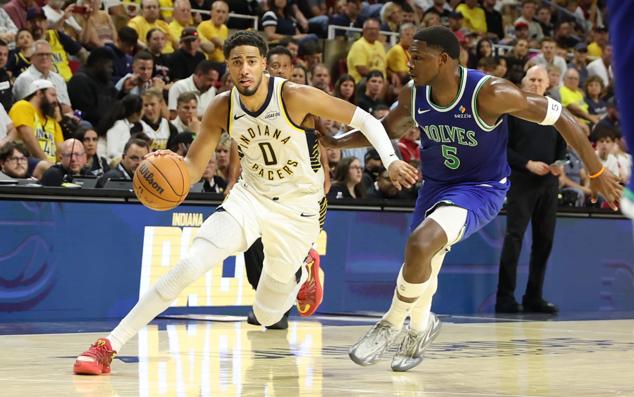 NBA, Haliburton torna in campo dopo 472 giorni: è festa grande nella 'sua' Iowa