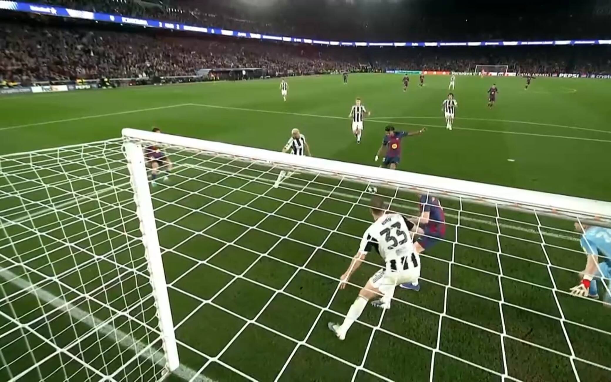 Barcellona-Newcastle: tanti gol e anche uno… mangiato. Che errore di Yamal!