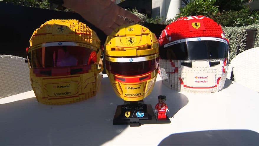 Che spettacolo: i caschi di Leclerc e Hamilton di Lego