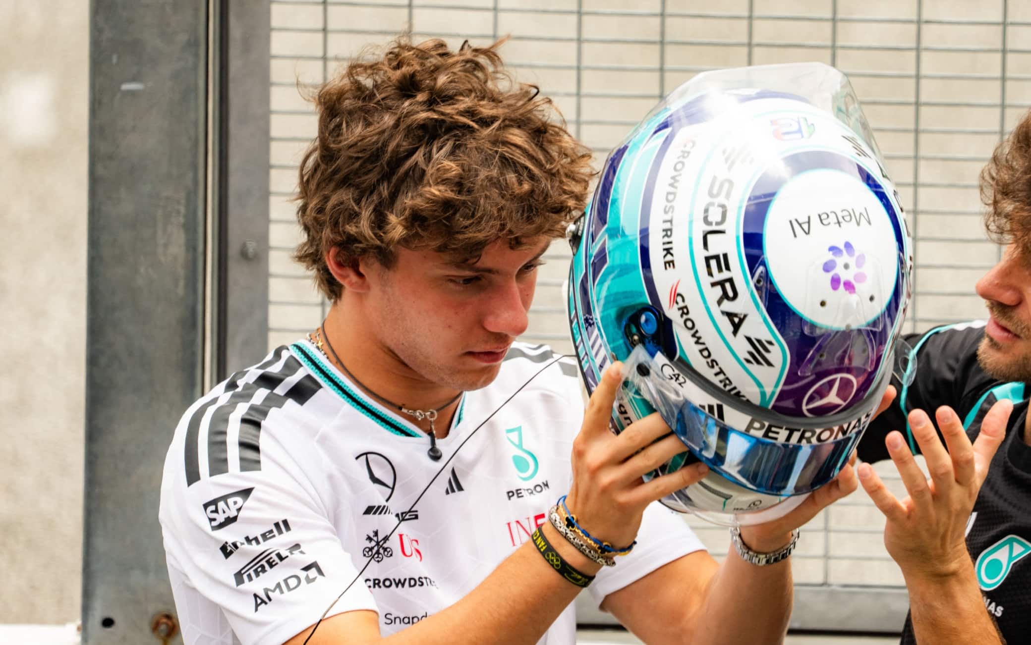 f1
