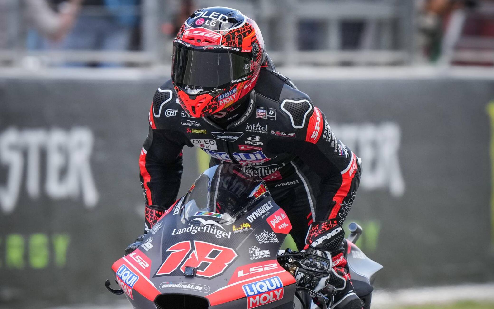 Moto2 in Ungheria: Gonzalez vince ancora e allunga nel Mondiale, 7° Vietti. HIGHLIGHTS