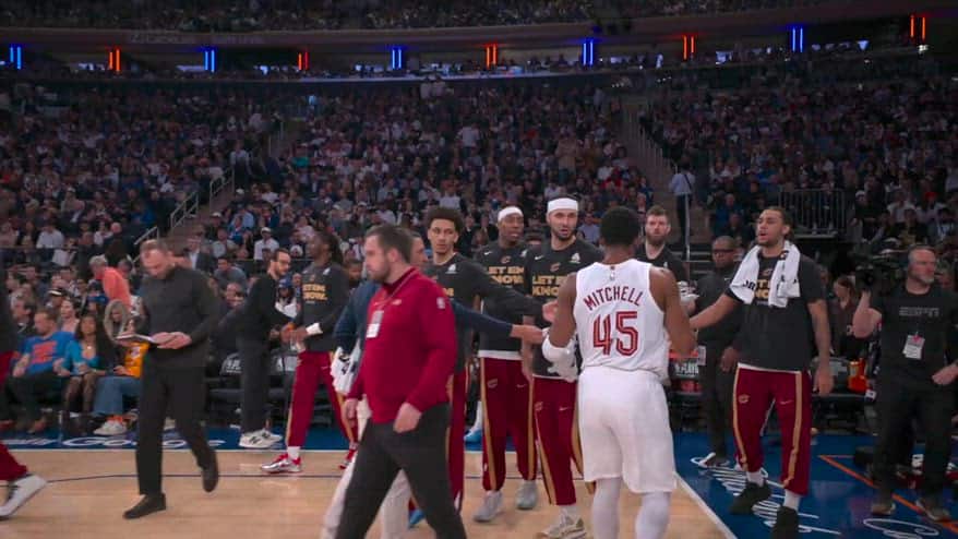 NBA, New York travolge i Cavs e va sul 2-0: il recap