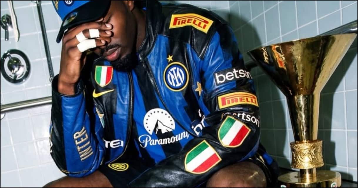 Side-by-side Kobe Bryant 2001 et Marcus Thuram 2026 - meme pose vestiaire hommage Inter Milan Lakers