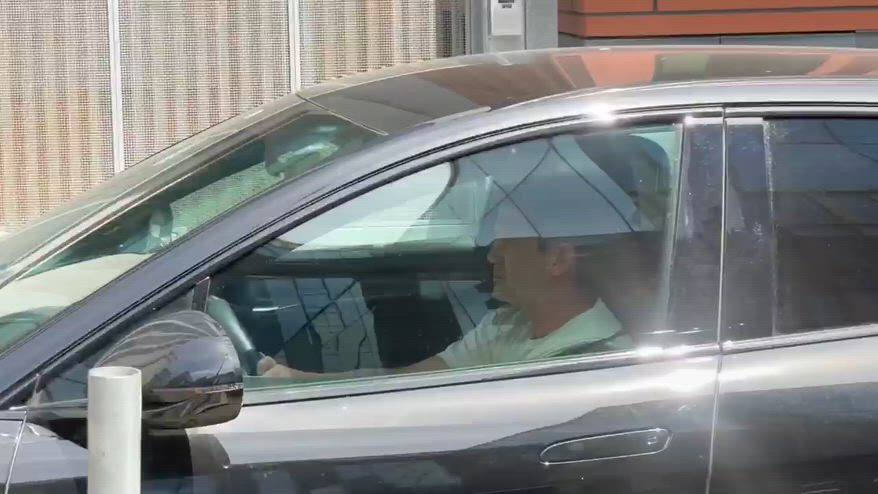 Inter, l'arrivo di Chivu oggi nella sede del club