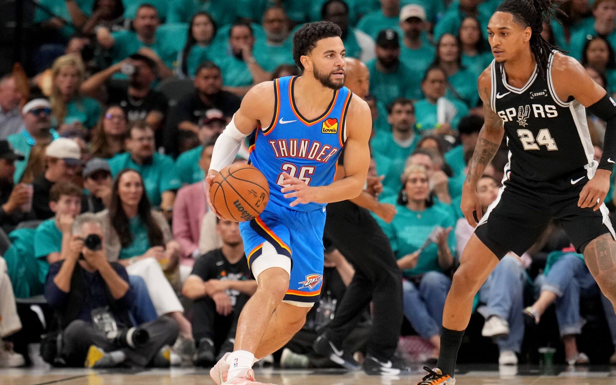 Playoff NBA, Spurs-OKC: Ajay Mitchell salta gara-4, Fox e Harper presenti
