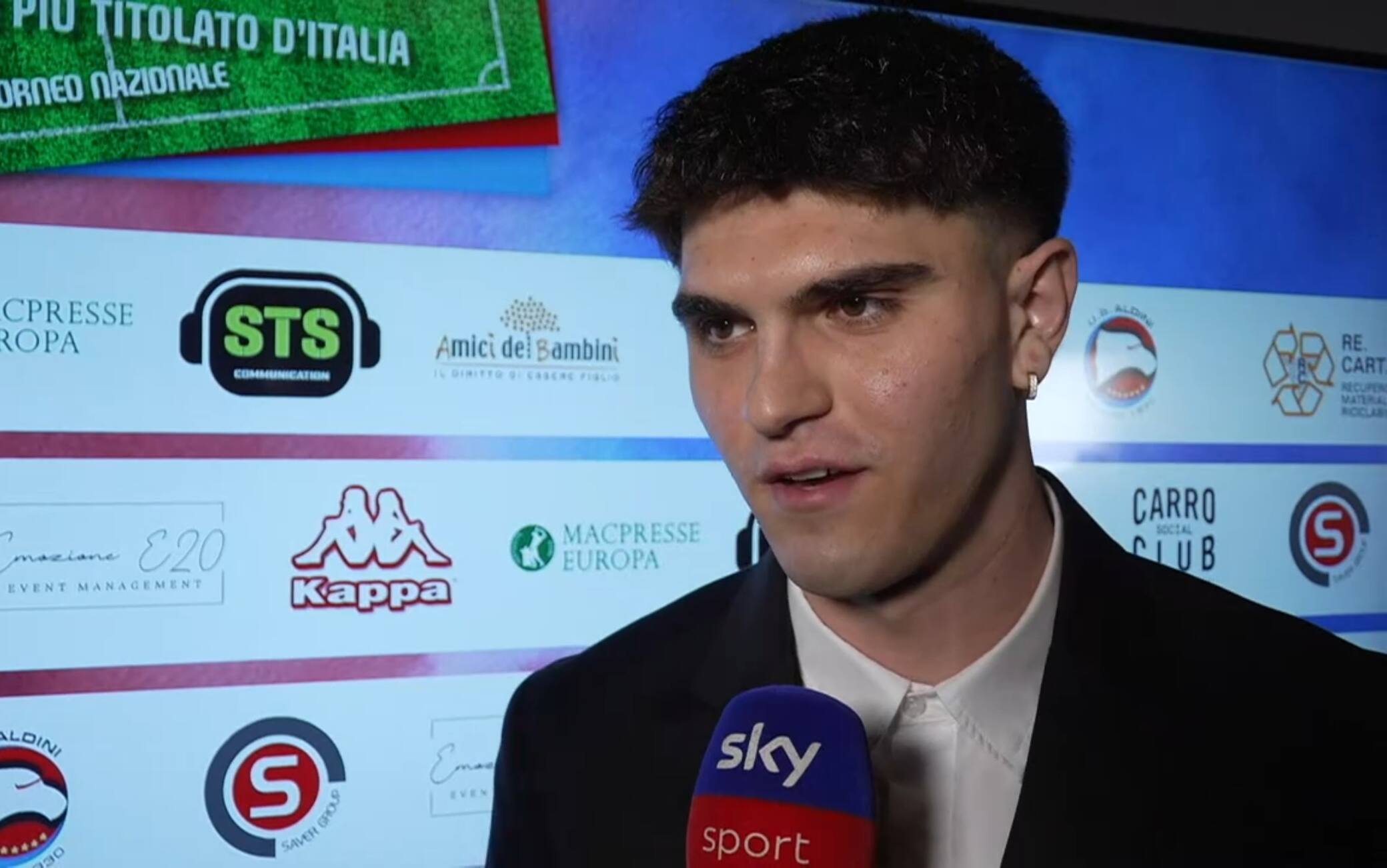 Milan, Bartesaghi: “Obiettivo Champions ma nel calcio può succedere di tutto”. VIDEO